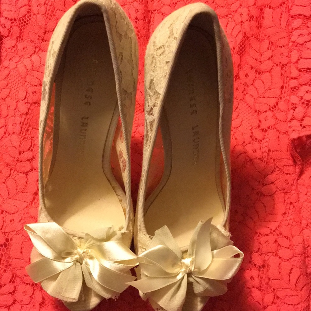 Beautiful Lace Chinese Laundry peep toe heels.